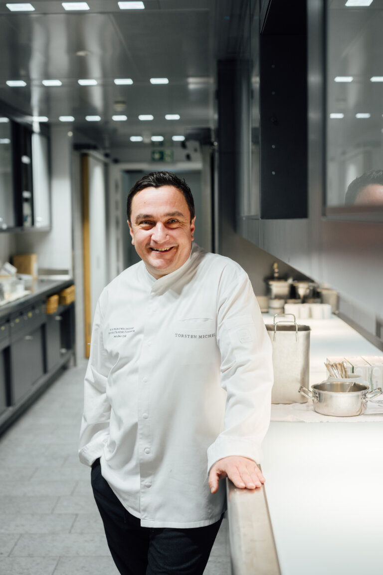 Sternekoch im Luxushotel Traube Tonbach – Spitzenküche und Fine Dining im Schwarzwald.